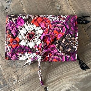 Like new Vera Bradley Jewelry Case